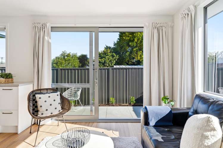 100 A and B Bush Road_5