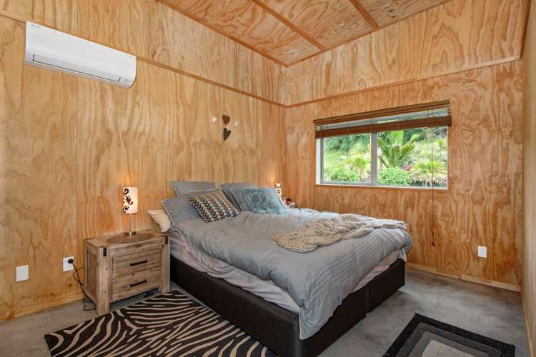 11 Chilcott Road Whananaki_14