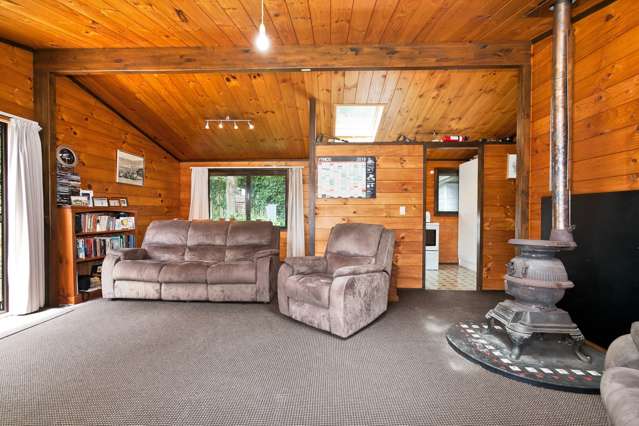 1/2 Malam Street Glen Eden_2