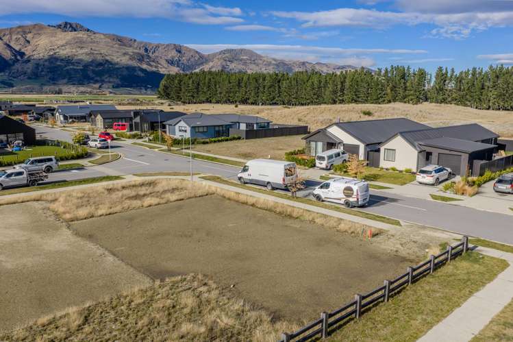 10 Pinn Street Lake Hawea_1