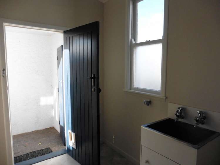 63 Avondale Road Taradale_12