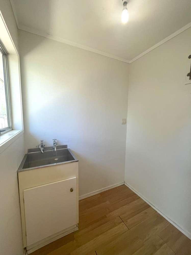 1/9a De Val Drive Titirangi_8