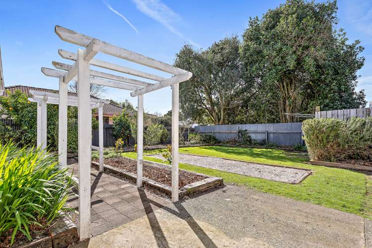 73 Beach Road Pahurehure_20