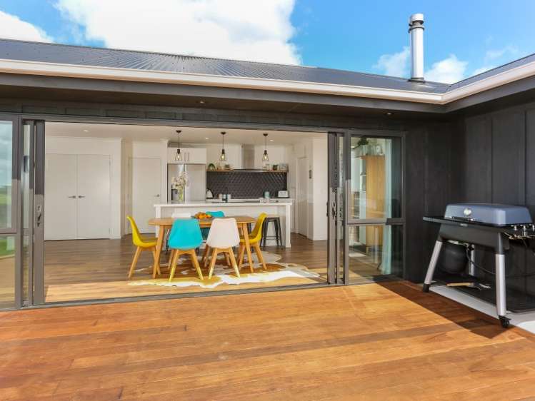 9 Lawrence Carter Drive Bombay_14