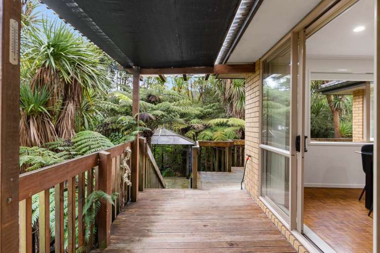 21 Frenz Drive Titirangi_25