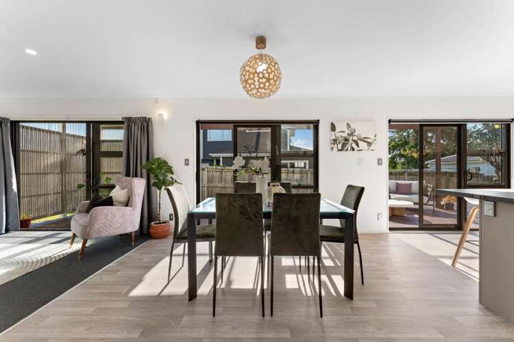 28 London Street Te Atatu Peninsula_9