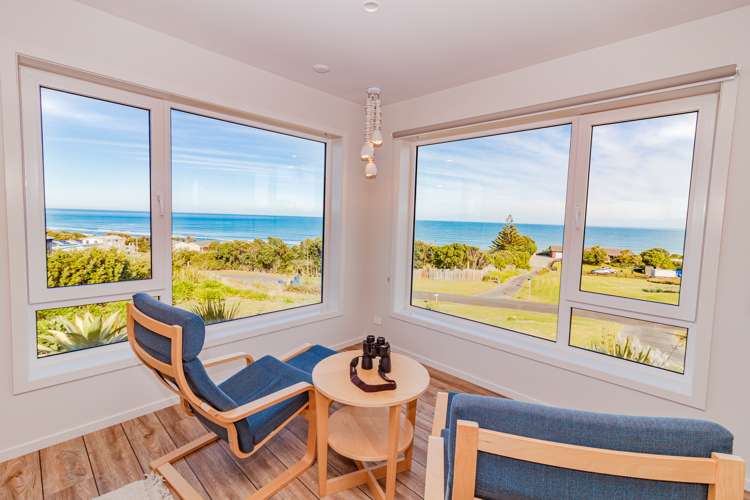 42 Longbeach Drive Castlecliff_1