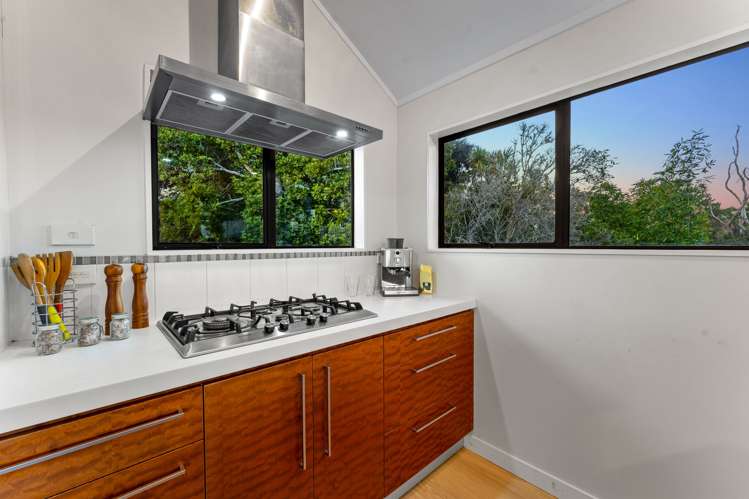 78 Island Bay Road Coastal Beach Haven_14