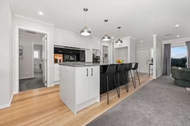 10 Weatherdeck Close_3