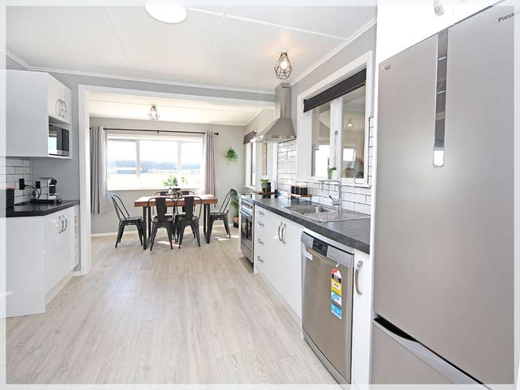 2 Watchorn Place Foxton Beach_7
