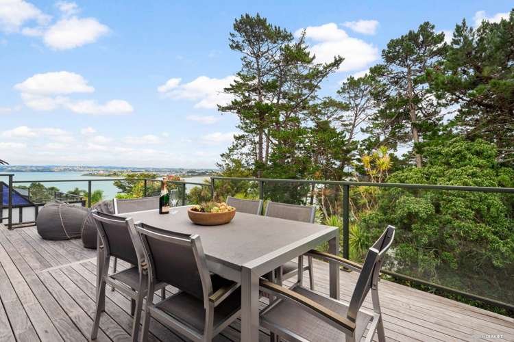 2/41 Jacaranda Avenue Beach Haven_39