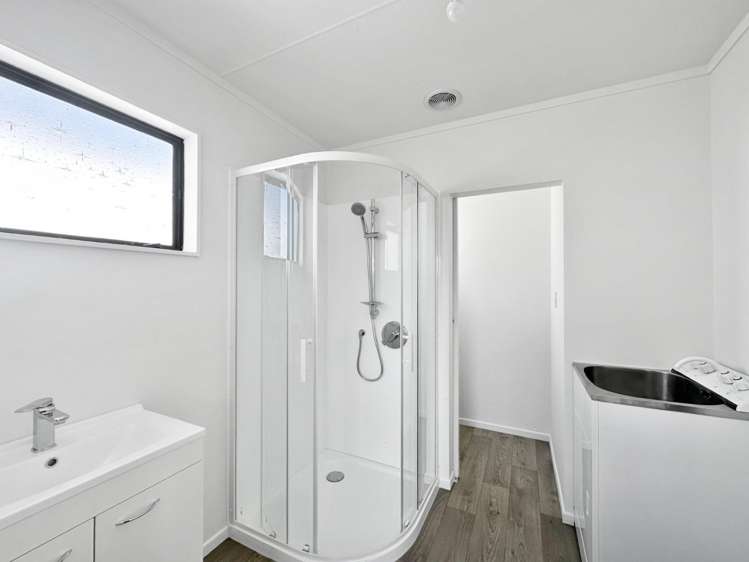 121C Bell Street 1235_6