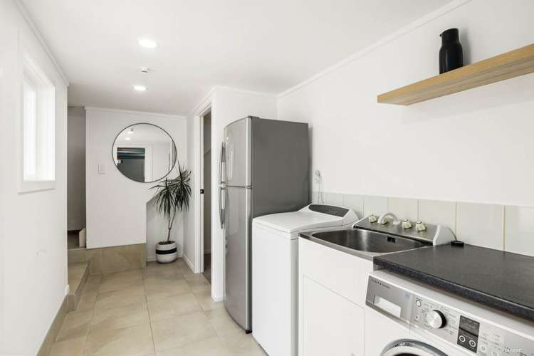 18 McRae Road Mt Wellington_14