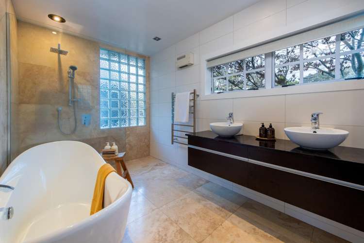 147 Churchill Road Rothesay Bay_30