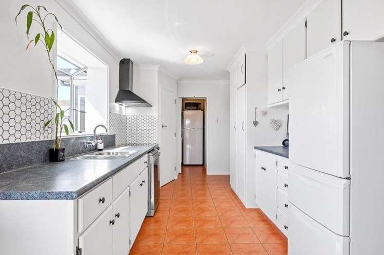 13 Faulkland Drive Witherlea_6