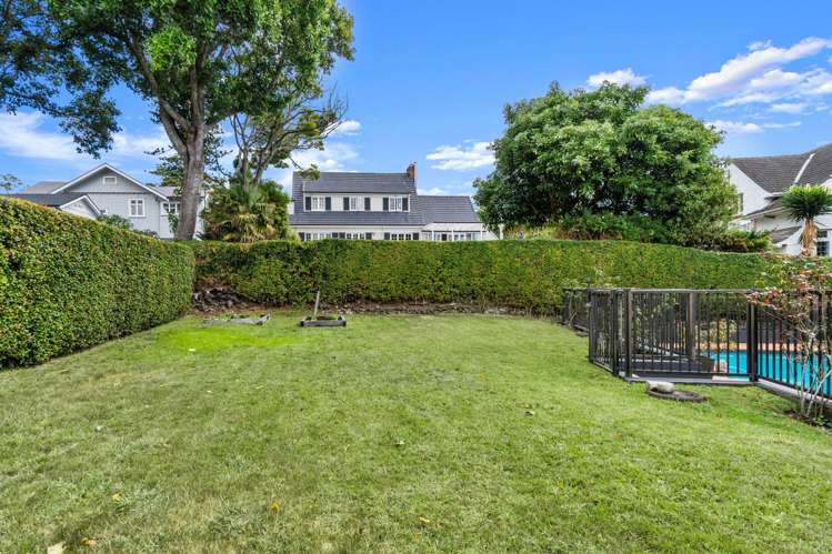 10 Sharpe Road Epsom_21