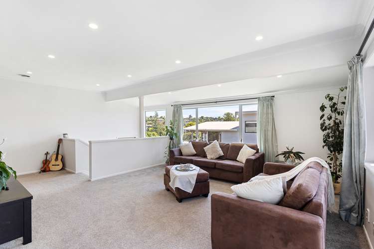 2/91 Deep Creek Road Waiake_22