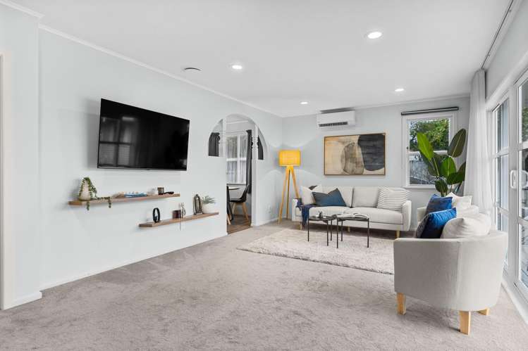 1/82 Ennis Avenue Pakuranga Heights_1