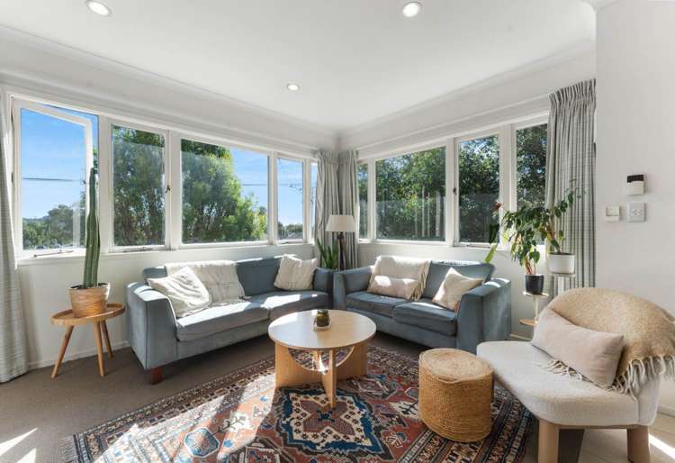 878 Dominion Road_3