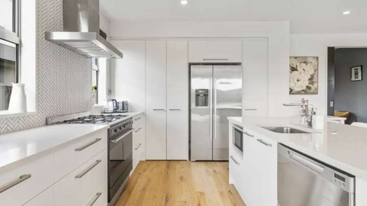 21 Torbay Avenue 10001_3