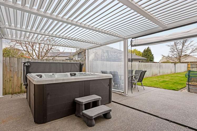9 Linkwater Way Parklands_18