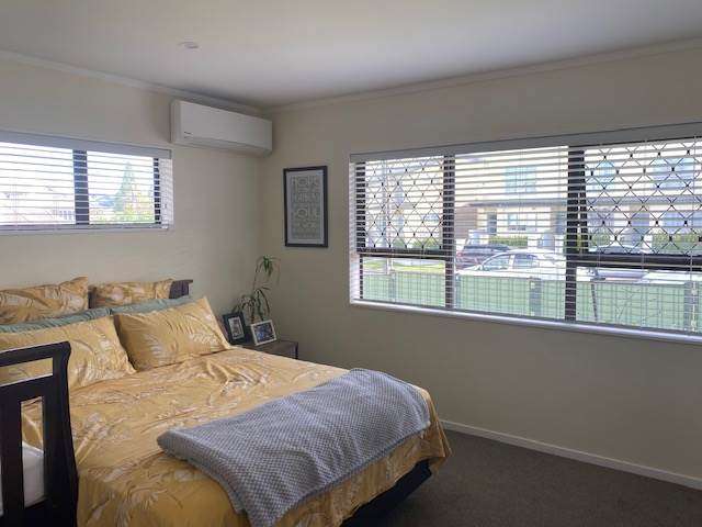 16 Ray Small Drive Papakura_4