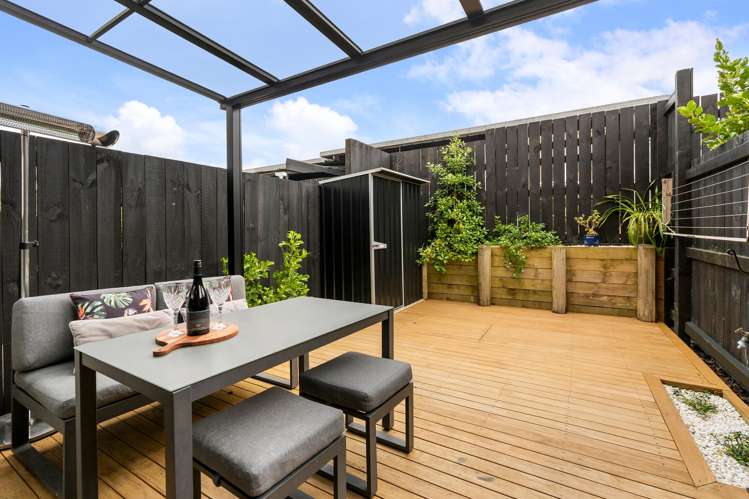 8/128 Onewa Road Northcote_2