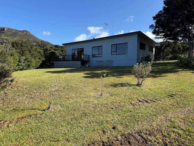 4,6,8 Iona Road Great Barrier Island_20