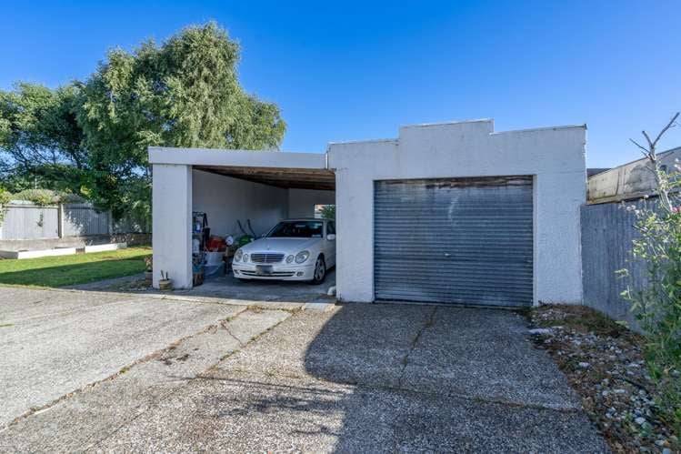 586 Tay Street Hawthorndale_18