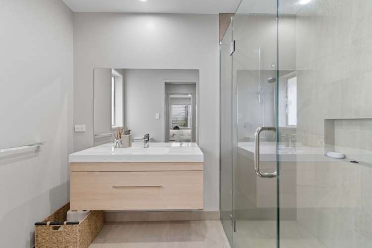 178 Adler Drive 1115_17