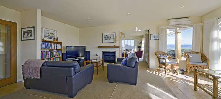 351 Princes Drive Britannia Heights_8