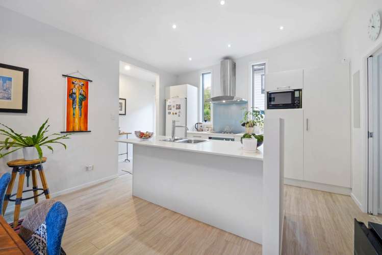 6 Cronin Place Beach Haven_42