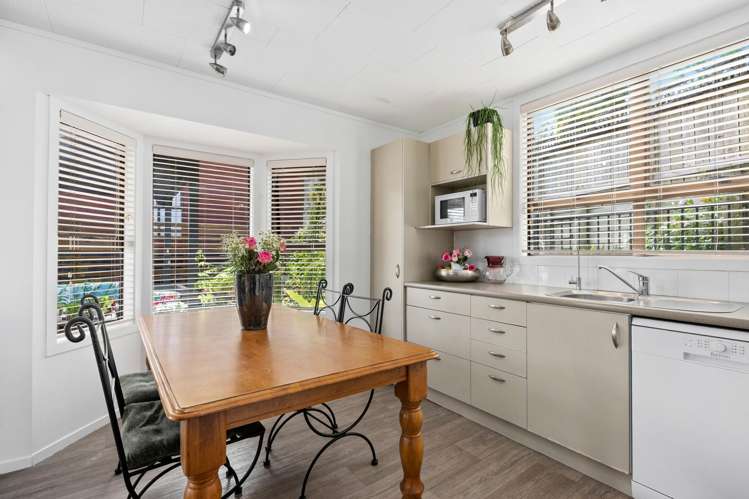 4A Sundown Avenue Manly_6