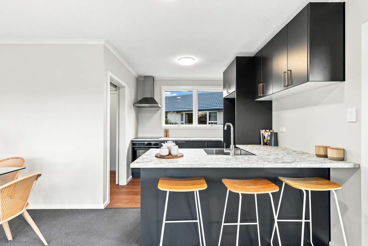 1 Northcroft Street_4