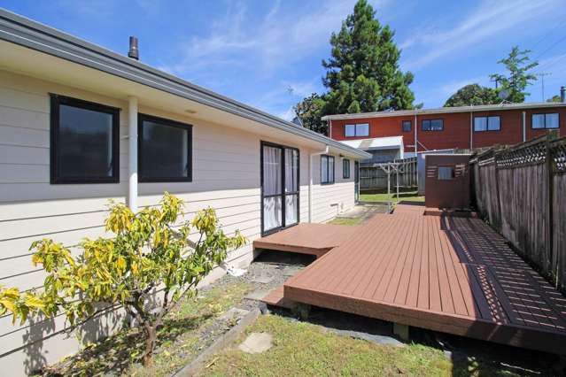 98 Athena Drive Totara Vale_2