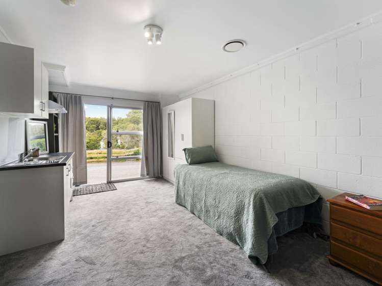 2/39C Coronation Road Hillcrest_11