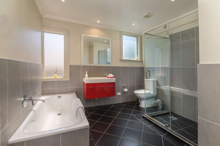 24 Queens Parade Devonport_20