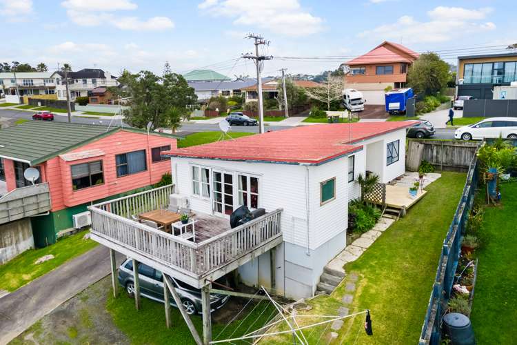 23 Melandra Road Stanmore Bay_15