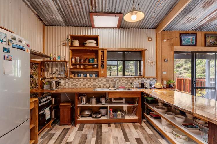 102 Boons Valley Road Waikawa Picton_8