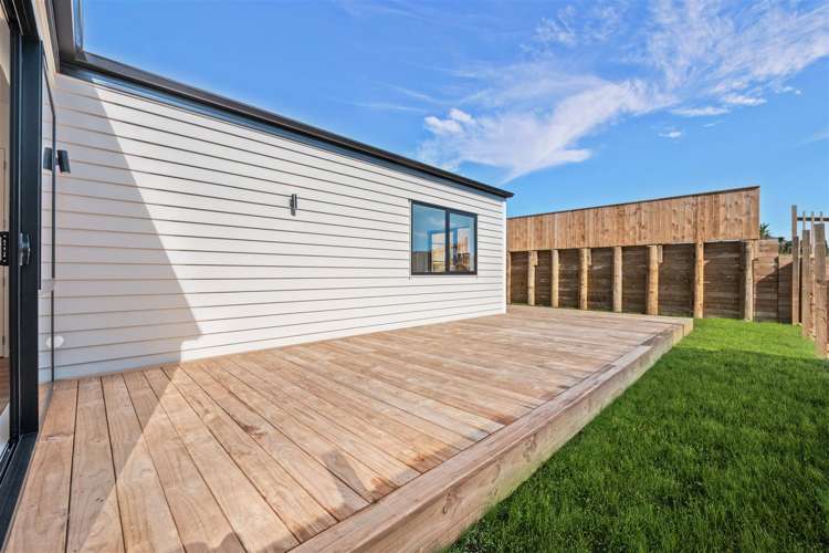 46 Whakairo Crescent Gulf Harbour_16