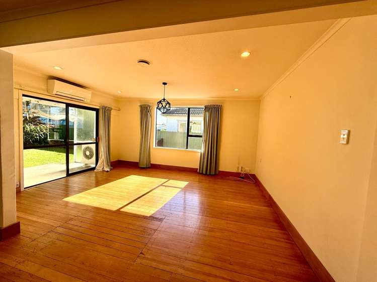 52 Pitcairn Crescent Bryndwr_4