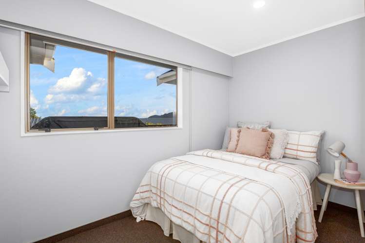 8 Rydal Place Southgate_11