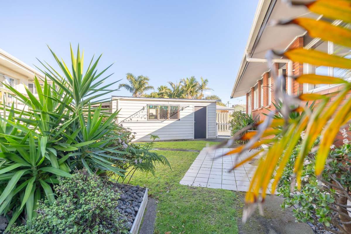 8A Lodge Avenue_5