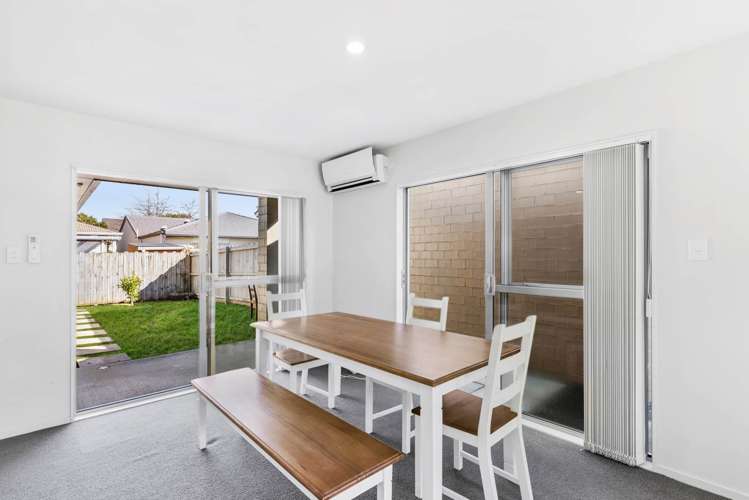 8 Popokatea Drive Takanini_13