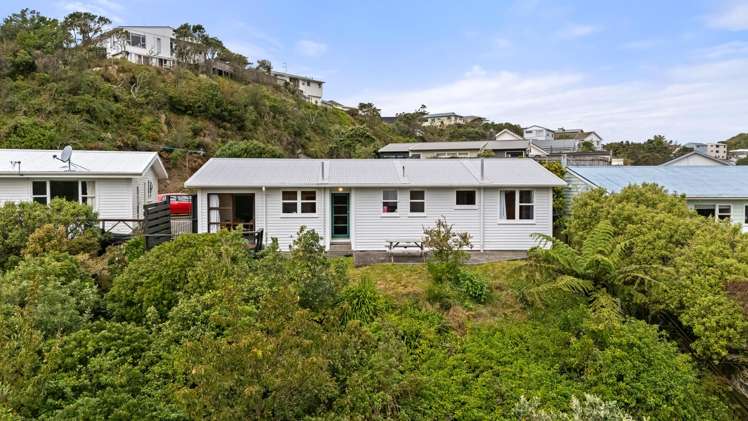 4 Camrose Grove Kingston_12