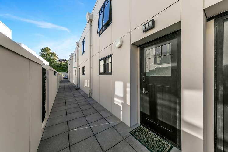 6F/8 Farnham Street Parnell_15