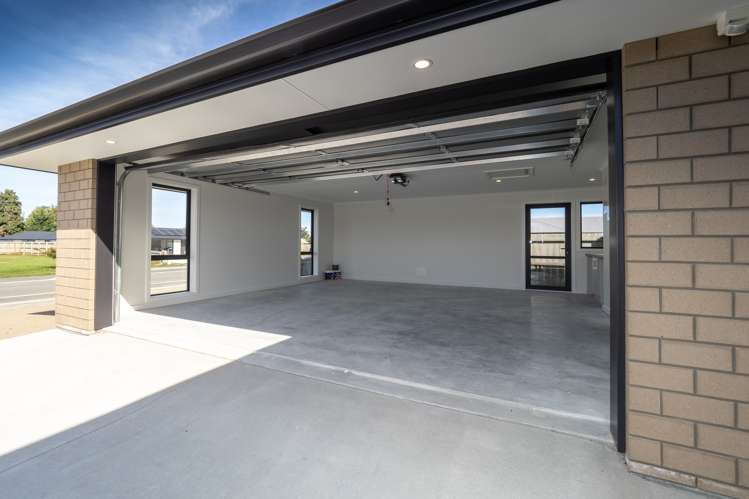 37 Geoff Geering Drive Netherby_15