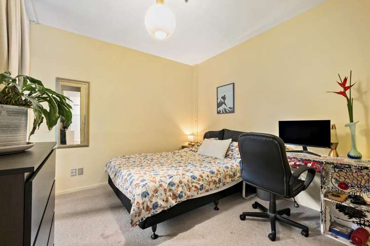 307/20 Hanson Street Mount Cook_10