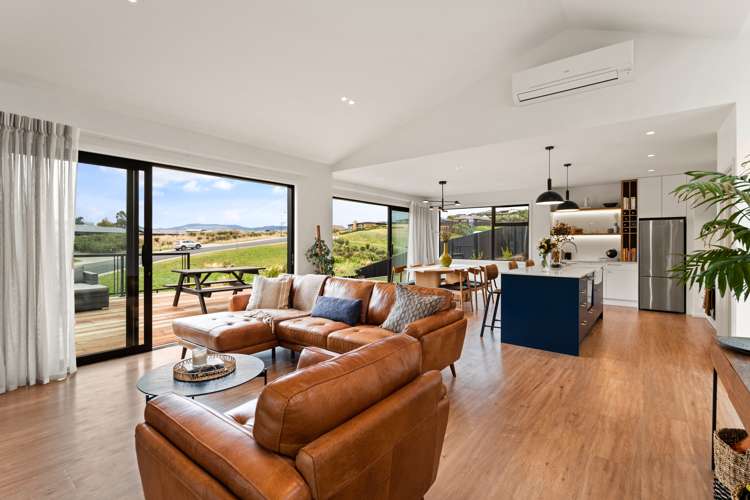 61 Heathfield Drive Mosgiel_7