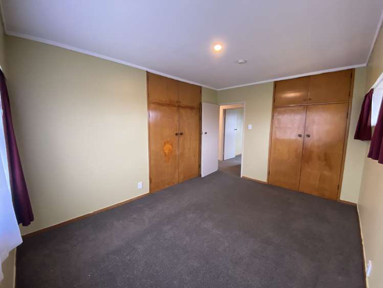 87 Royal View Road Te Atatu South_11